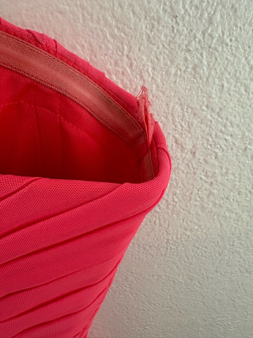 La Femme  bright coral-pink evening gown deep plunging sweetheart neckline 00 - Picture 5 of 7